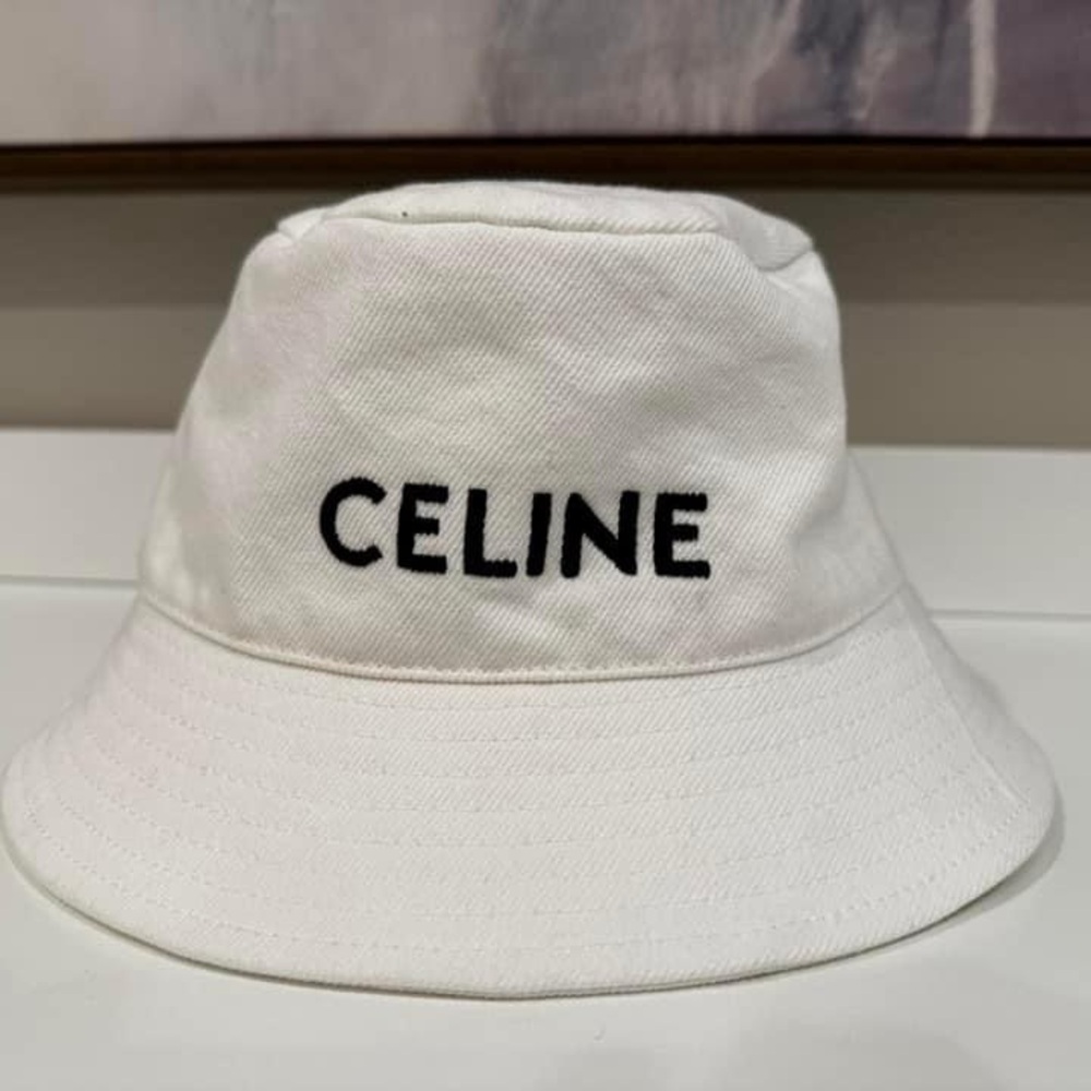 Celine NWT white bucket hat size small